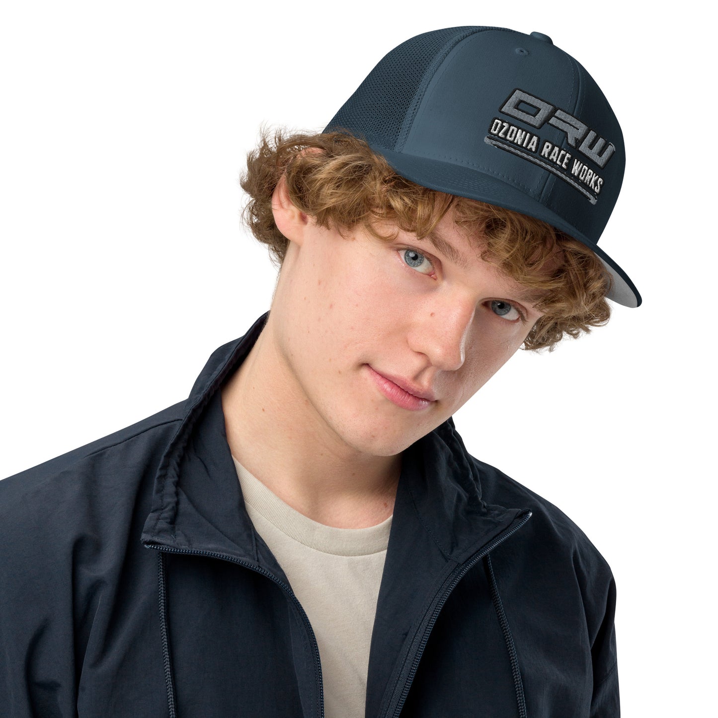 Closed-back trucker cap